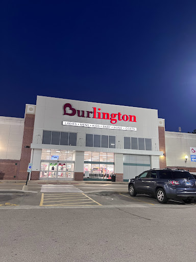 Clothing Store «Burlington Coat Factory», reviews and photos, 4849 Golf Rd, Skokie, IL 60077, USA