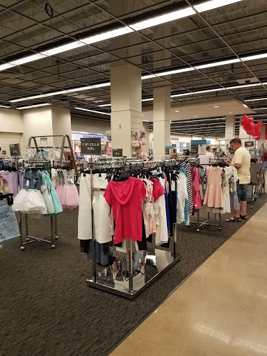 Department Store «Nordstrom Rack Potomac Mills», reviews and photos, 2700 Potomac Mills Cir, Woodbridge, VA 22192, USA