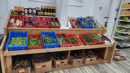 Indian Grocery Store «Surya Grocery», reviews and photos, 589 Central Park Ave, Yonkers, NY 10704, USA