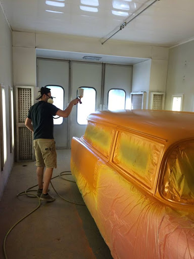 Auto Body Shop «Center Line Auto Body», reviews and photos, 3824 Gravois Rd, House Springs, MO 63051, USA