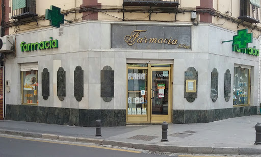 Farmacia San Antón.            C.          B.          