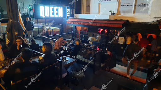 Queen Rock Bar