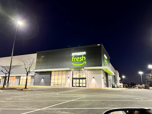 Shopping Mall «The Commons At Federal Way», reviews and photos, 1928 S Commons, Federal Way, WA 98003, USA