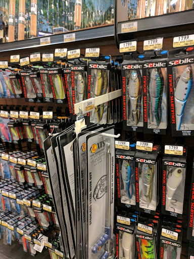 Sporting Goods Store «Bass Pro Shops», reviews and photos, 10501 Palm River Rd, Tampa, FL 33619, USA