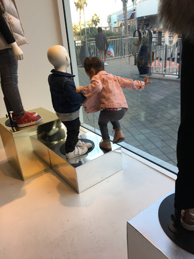 Clothing Store «Old Navy», reviews and photos, 3525 W Carson St #77, Torrance, CA 90503, USA