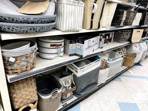 Discount Store «Dollar General», reviews and photos, 3812 E Davison St, Hamtramck, MI 48212, USA