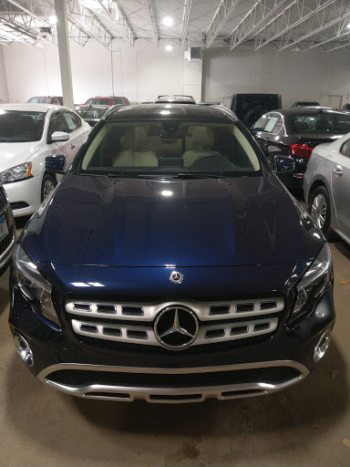 Used Car Dealer «iDeal Auto Imports», reviews and photos, 7980 Wallace Rd, Eden Prairie, MN 55344, USA