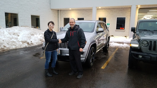 Car Dealer «Palmen Motors Dodge Chrysler Jeep Ram», reviews and photos, 5431 75th St, Kenosha, WI 53142, USA