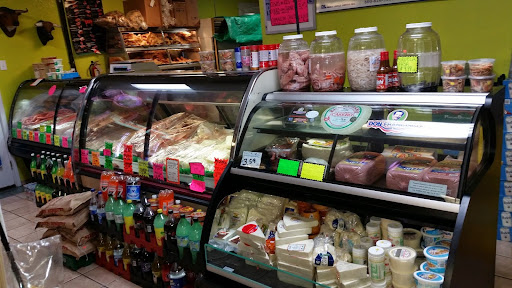 Mexican Grocery Store «NUEVO HORIZONTE MARKET LLC», reviews and photos, 3460 SW 185th Ave, Aloha, OR 97006, USA