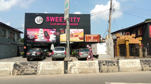 SweetCity Cakes And Confectioneries, 51 Adeniran Ogunsanya St, Surulere 100001, Lagos, Nigeria, Shopping Mall, state Lagos