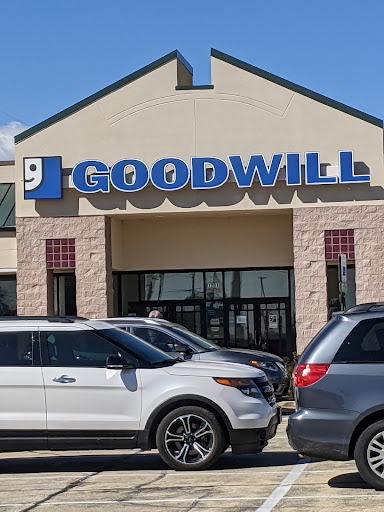 Thrift Store «Goodwill», reviews and photos, 1201 Savoy Plaza Ln, Savoy, IL 61874, USA
