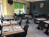Atmosphère du Restaurant Aux Délices - Fanny & Ricko à Jazennes - n°2