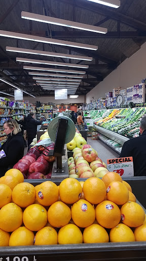 Produce Market «Morse Fresh Market», reviews and photos, 1430 W Morse Ave, Chicago, IL 60626, USA