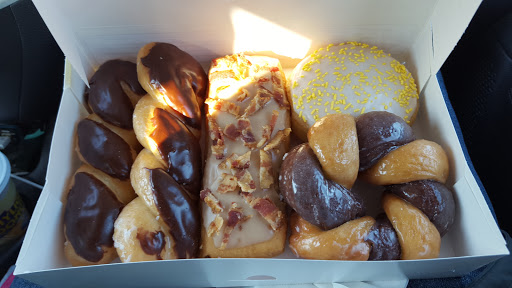 Donut Shop «Daylight Donuts», reviews and photos, 4200 Aero Dr, Mason, OH 45040, USA