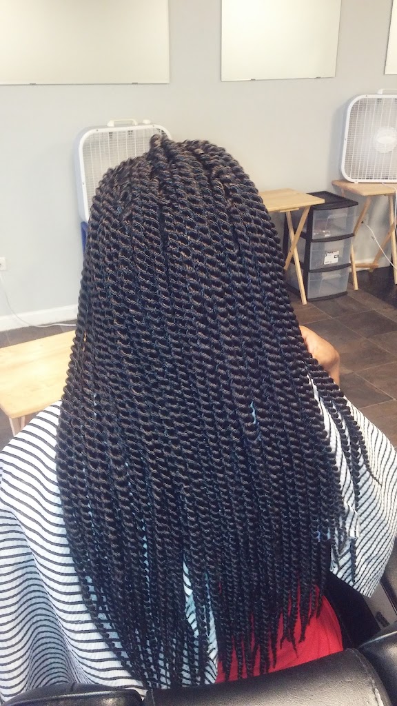 Annie's Hair Braiding 60644