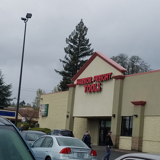 Hardware Store «Harbor Freight Tools», reviews and photos, 15800 SE McLoughlin Blvd, Milwaukie, OR 97267, USA