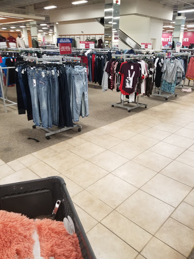 Clothing Store «Burlington Coat Factory», reviews and photos, 24 Wayne Hills Mall, Wayne, NJ 07470, USA