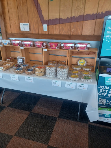 Grocery Store «Fresh Thyme Farmers Market- Naperville», reviews and photos, 790 Royal St George Dr, Naperville, IL 60563, USA