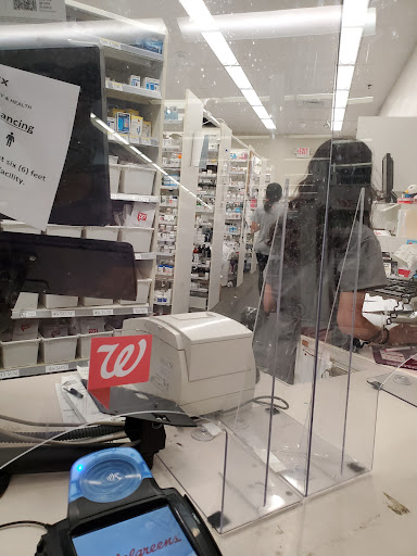 Drug Store «Walgreens», reviews and photos, 905 New Durham Rd, Edison, NJ 08817, USA
