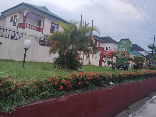Noble Palace Hotel, 2nd Gate Old Parliamentay Village, Off Ndidem Usang Iso Rd, Calabar, Nigeria, Motel, state Cross River