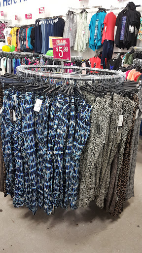 Discount Store «Factory 2-U (Fallas Discount Stores)», reviews and photos, 3600 Gus Thomasson Rd #175, Mesquite, TX 75150, USA