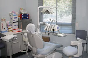 Clínica Dental Dra. Cuadrado y Dra. Peralta image