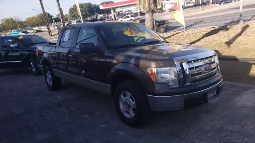 Used Car Dealer «Discount Auto Center», reviews and photos, 7203 NW Loop 410, San Antonio, TX 78245, USA