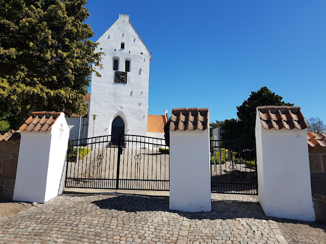 Kommentarer og anmeldelser af Lundforlund Kirke