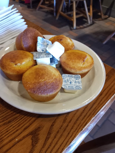 American Restaurant «Cracker Barrel Old Country Store», reviews and photos, 18531 N Creek Dr, Tinley Park, IL 60477, USA