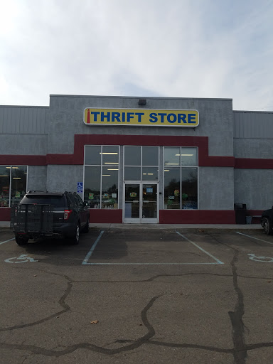 Muskegon Rescue Mission-Thrift, 1819 Holton Rd, Muskegon, MI 49445, USA, 