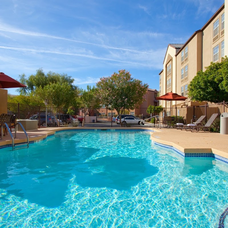 Holiday Inn Express & Suites Phoenix Airport, an IHG Hotel