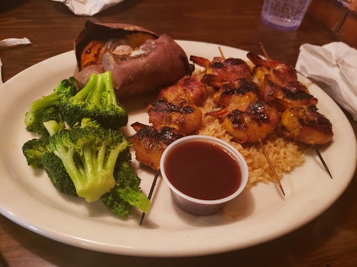 Restaurant «Whiskey Creek® Wood Fire Grill», reviews and photos, 407 2nd Ave, Kearney, NE 68847, USA