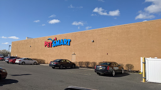 Pet Supply Store «PetSmart», reviews and photos, 948 Springfield Rd, Union, NJ 07083, USA