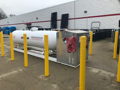 Home Improvement Store «Tractor Supply Co.», reviews and photos, 3000 S Memorial Dr, New Castle, IN 47362, USA