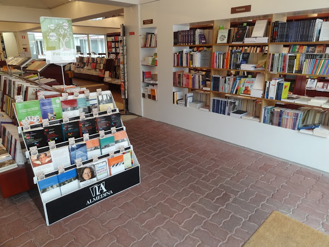 Livraria Almedina Braga - Livraria