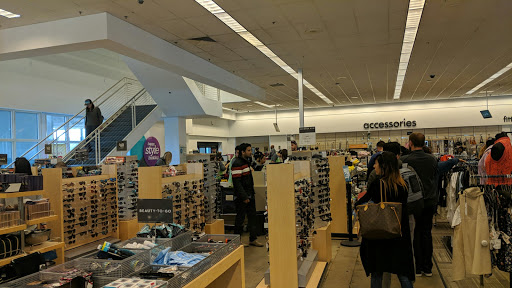 Department Store «Nordstrom Rack Downtown San Francisco», reviews and photos, 555 9th St, San Francisco, CA 94103, USA