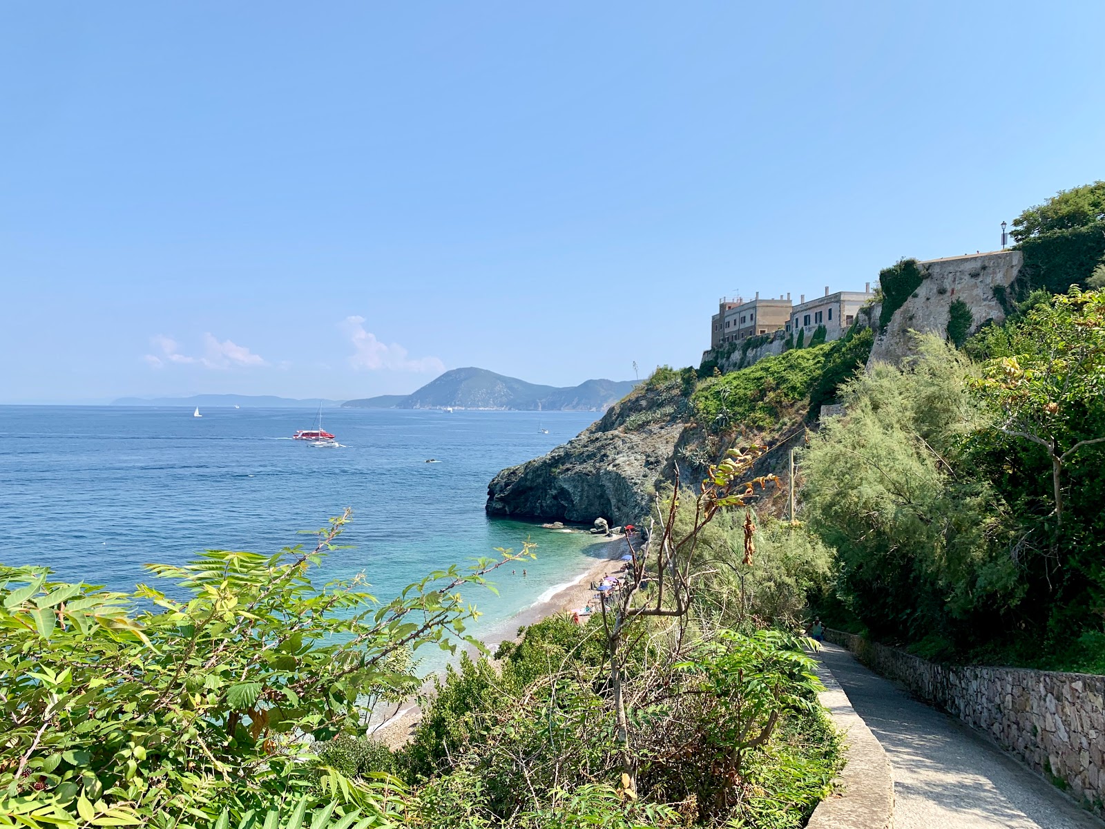 Φωτογραφία του Spiaggia Le Viste με επίπεδο καθαριότητας πολύ καθαρό