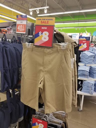 Clothing Store «Old Navy», reviews and photos, 2409 Taylor Park Dr, Reynoldsburg, OH 43068, USA