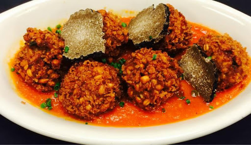 Fine Dining Restaurant «Carpe Diem Restaurant & Caterers», reviews and photos, 1535 Elizabeth Ave, Charlotte, NC 28204, USA