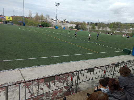Campo de futbol Ugalde-Ventas