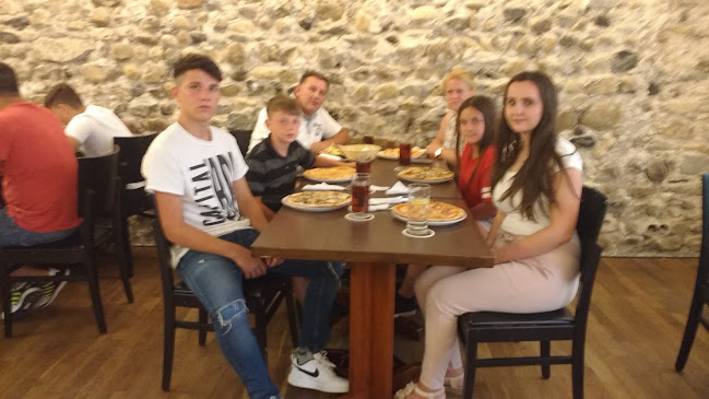 Kommentare und Rezensionen über Café Restaurant Antik