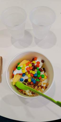 Frozen Yogurt Shop «Yogurtland», reviews and photos, 1000 N Western Ave #102, San Pedro, CA 90732, USA