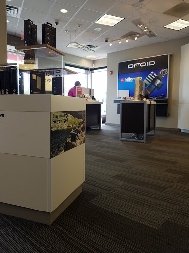 Cell Phone Store «Verizon», reviews and photos, 3433 Erie Blvd E, Syracuse, NY 13214, USA