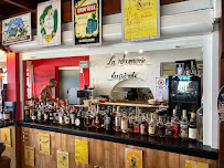 Atmosphère du Restaurant créole La Rhumerie du pirate à Saint-François - n°10