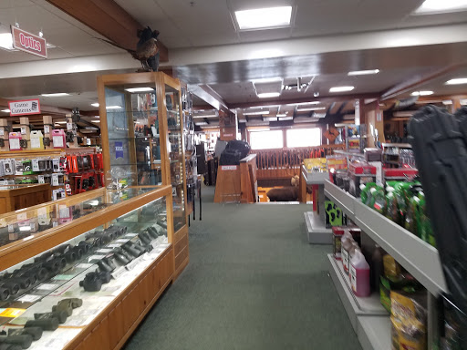 Outdoor Sports Store «Kittery Trading Post», reviews and photos, 301 US-1, Kittery, ME 03904, USA