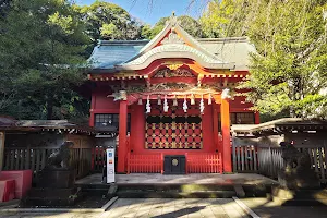 Enoshima Shrine Nakatsunomiya image