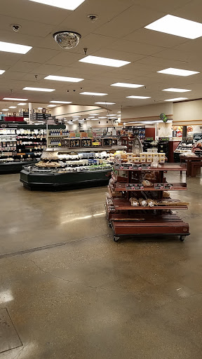Grocery Store «Kroger», reviews and photos, 800 Loveland Madeira Rd, Loveland, OH 45140, USA