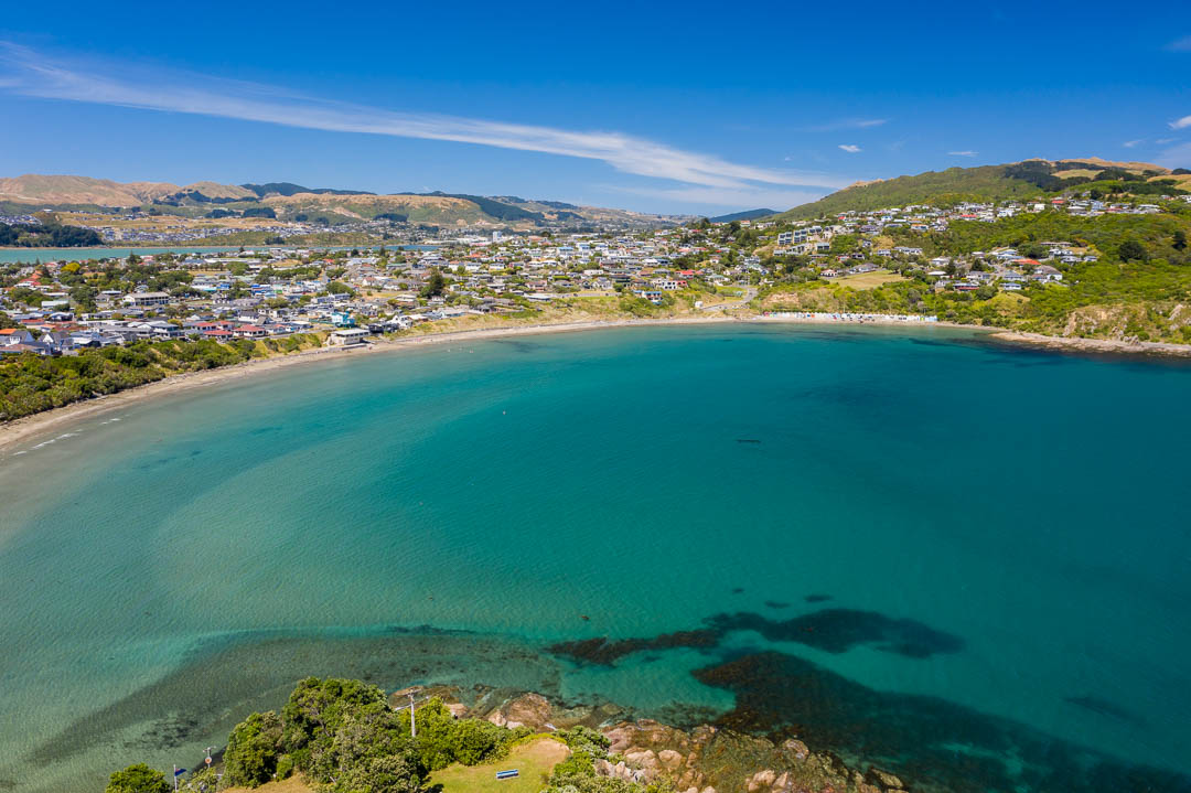Titahi Bay Beach'in fotoğrafı çok temiz temizlik seviyesi ile
