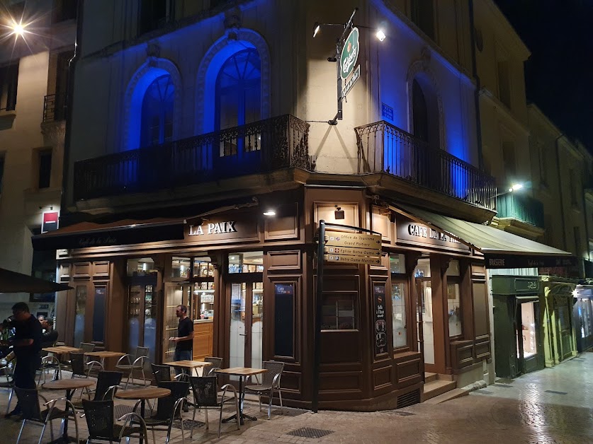 Café de la Paix à Poitiers (Vienne 86)