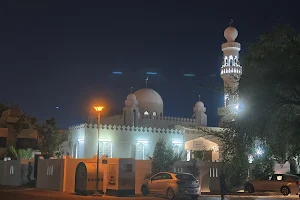 Madinat Sultan Qaboos West Mosque image